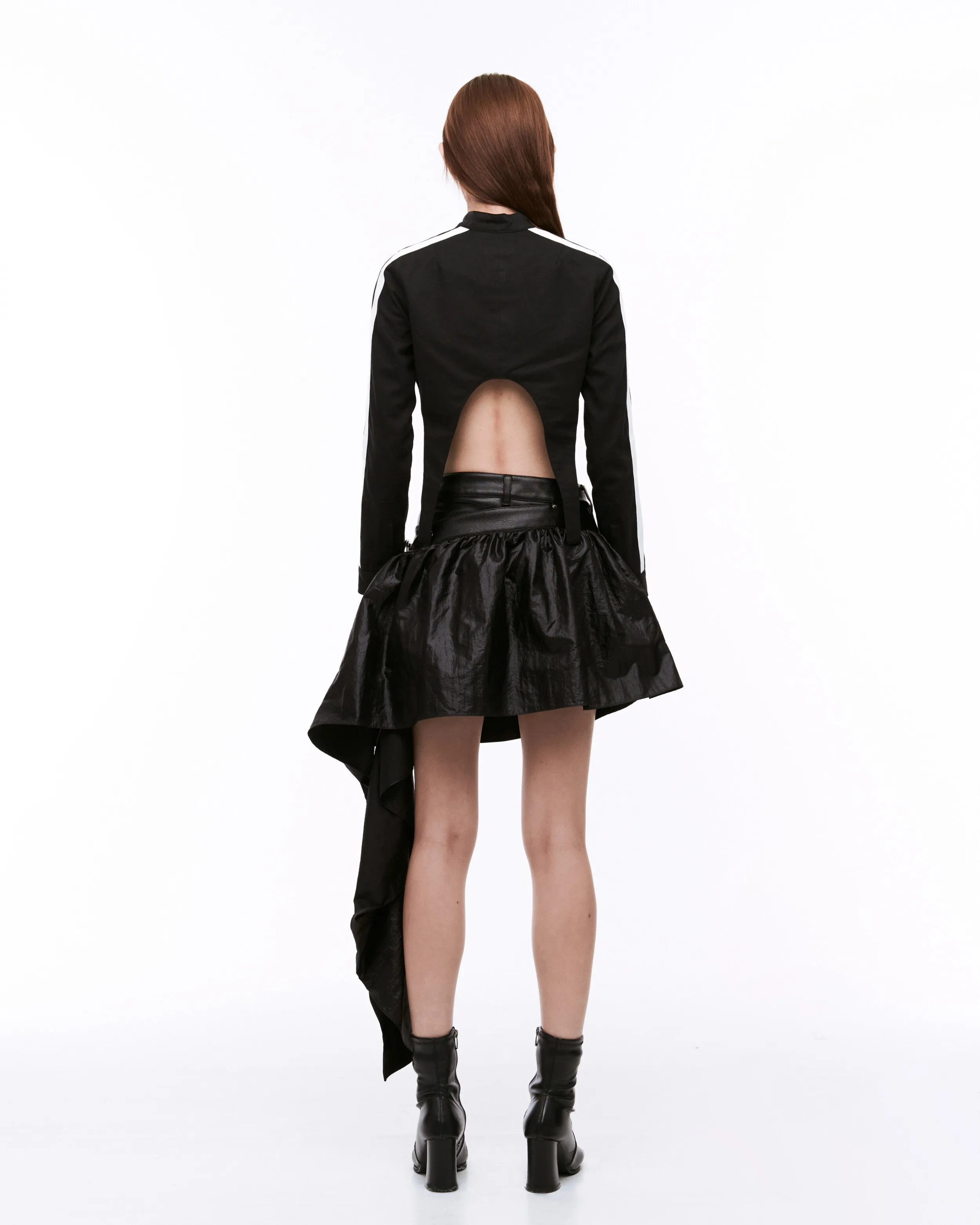 Artificial leather draping short pants black