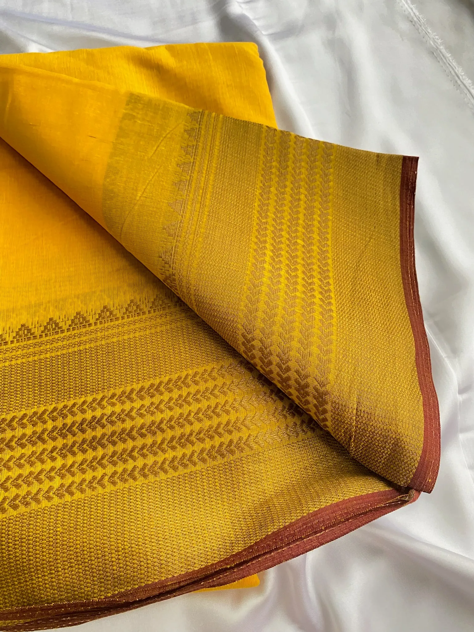 Dholki Cotton Silk: Laila