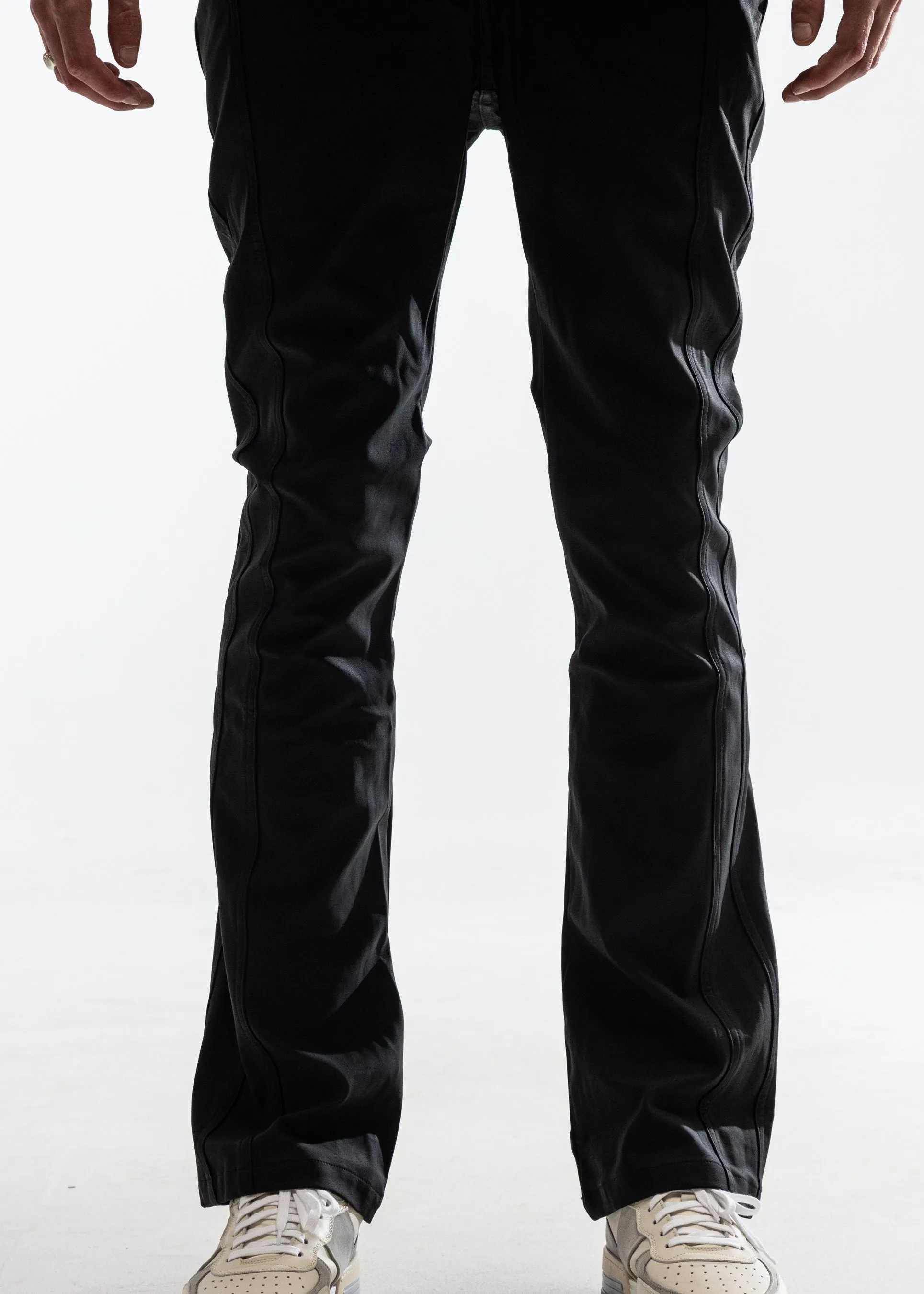 The Pelle Flare Pants (Black)