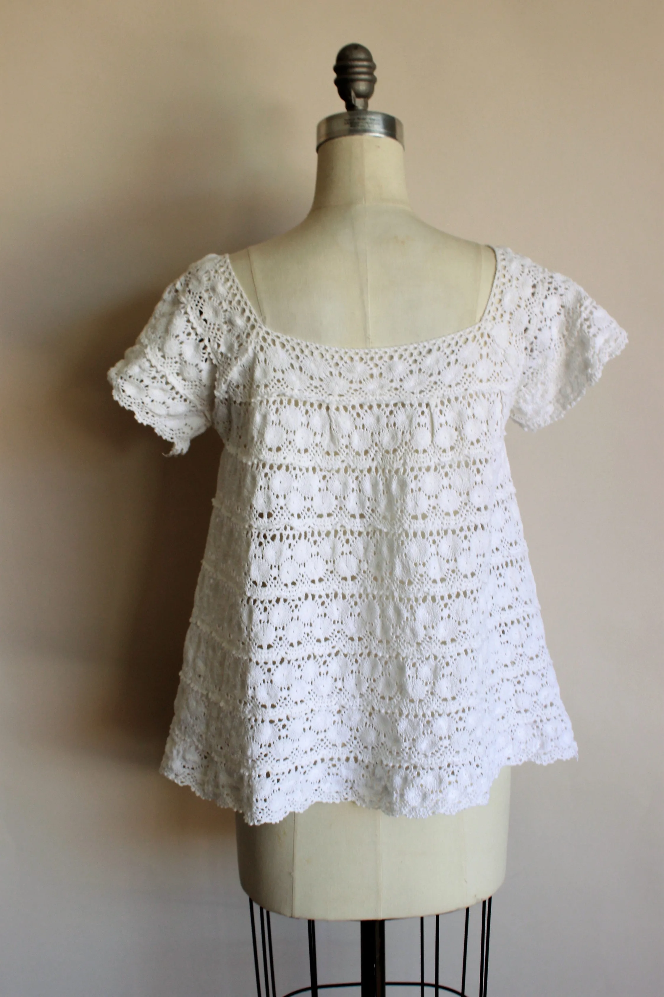 Vintage 1970s Crochet Blouse